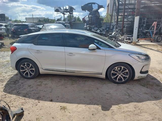 9667050680 Peugeot/Citroen Porta dianteira direita