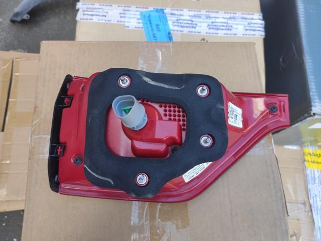Lanterna traseira direita interna Hyundai/Kia 92406F1601