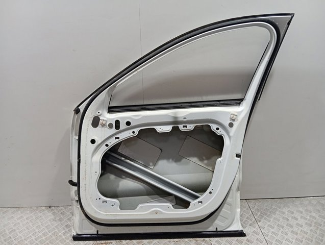 Compre 32345931 Volvo Porta dianteira direita