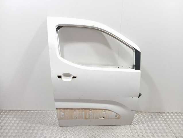 Porta dianteira direita 9820423180 Peugeot/Citroen