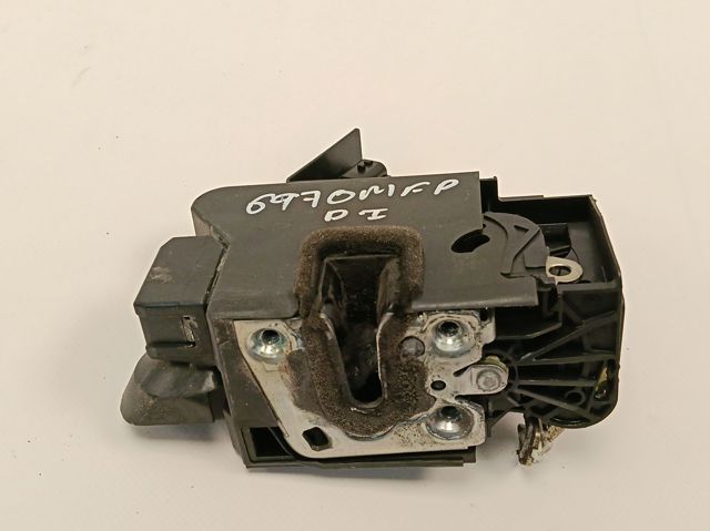 Fecho da porta dianteira esquerda para Dacia Sandero III 