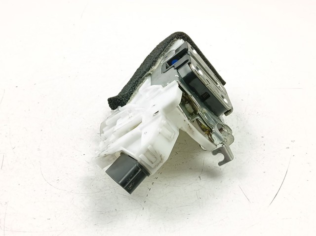 Fecho da porta dianteira direita 805006FP0A Nissan/Infiniti