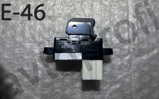 Compre 83071FJ050 Subaru Botão dianteiro direito de ativação de motor de acionamento de vidro