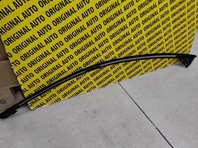 Compre KB7W50985N Mazda Moldura da porta dianteira esquerda superior