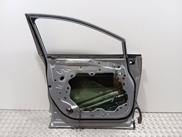 Porta dianteira esquerda Ford 2405130 preço, a partir de 774,67 USD