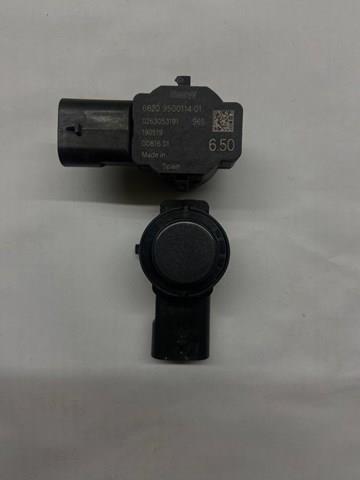 Sensor traseiro lateral de sinalização de estacionamento (sensor de estacionamento) 66209500114 BMW