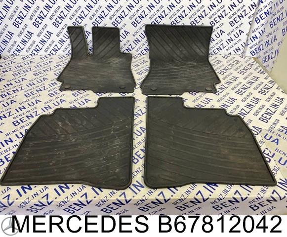 Compre B67812042 Mercedes Tapetes dianteiros + traseiros, kit