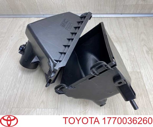 1770036260 Toyota Caixa de filtro de ar