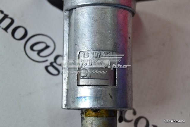 13107754 Opel Fecho da porta dianteira esquerda
