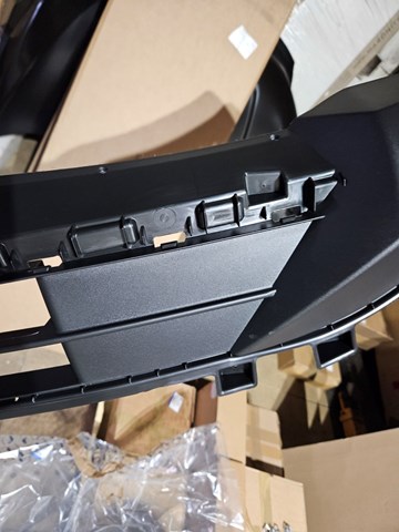 Spoiler do pára-choque dianteiro Ford LV4B17C831JB5YZ9