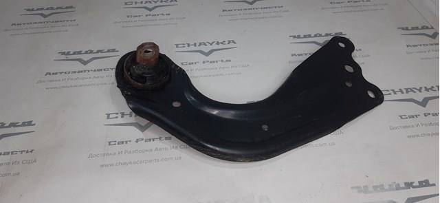 Compre KA0G28200A Mazda Braço oscilante (tração) longitudinal inferior direito de suspensão traseira
