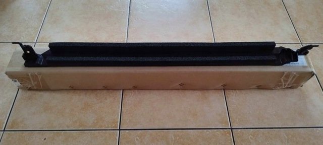 Conduto de ar (defletor) inferior do radiador 215795NN0A Nissan/Infiniti