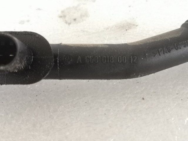 Compre A6680180012 Mercedes Cano derivado de ventilação de cárter (de separador de óleo)
