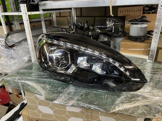 Luz direita 9677832380 Peugeot/Citroen