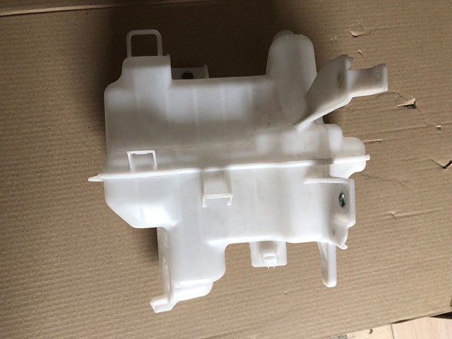 Tanque de fluido para lavador de vidro GHR167480 Mazda