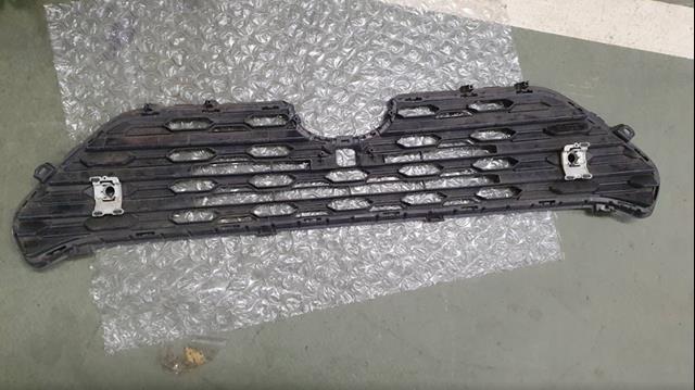 Grelha do radiador Toyota 5311242200 preço, a partir de 199,62 USD