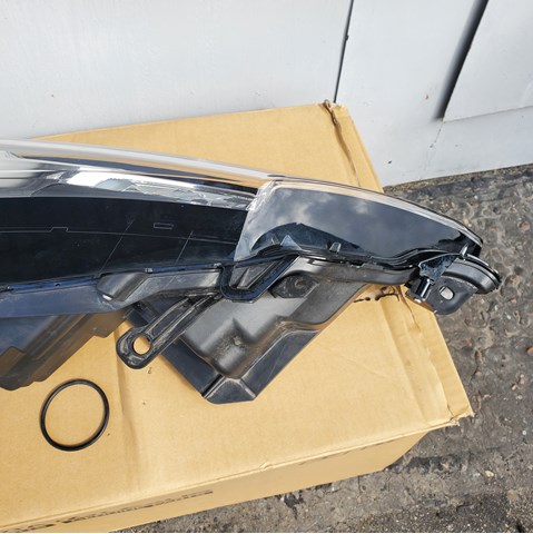 Compre 8118533D71 Toyota Luz esquerda