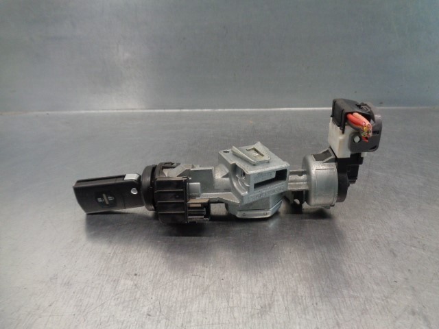 Compre 3M513F880AD Mazda Fecho de ignição