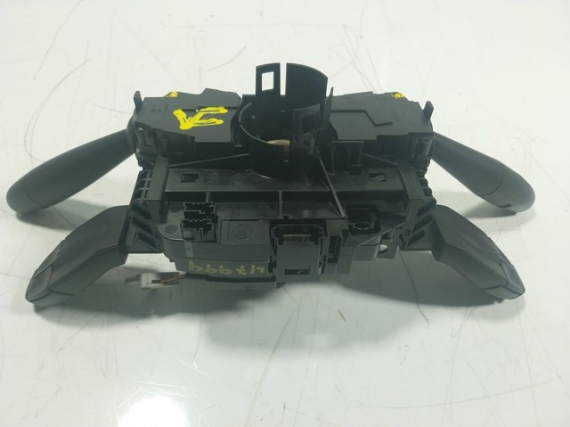 96773911ZD Peugeot/Citroen Comutador esquerdo instalado na coluna da direção