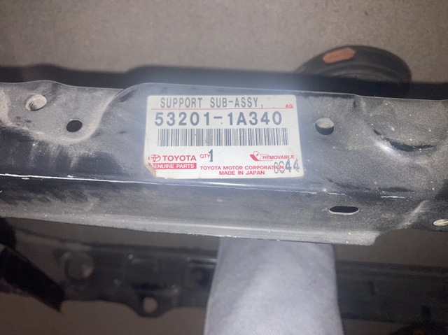 Compre 532011A340 Toyota Suporte do radiador montado (painel de montagem de fixação das luzes)