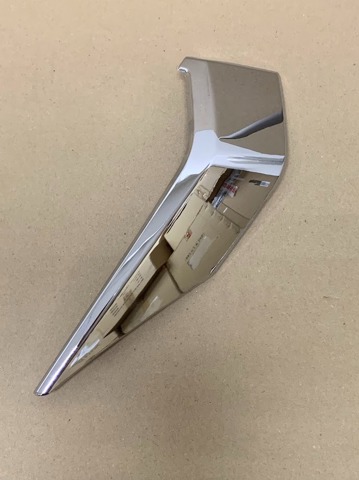 Moldura da luz esquerda 5314860030 Toyota