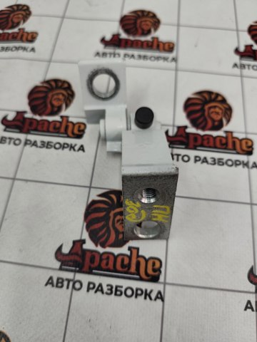 Gozno de garra (parte complementar) de fecho da porta dianteira VAG 5NA823186D preço, a partir de 73,89 USD