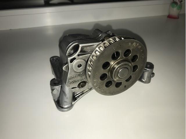 Bomba de óleo 03L115105C VAG