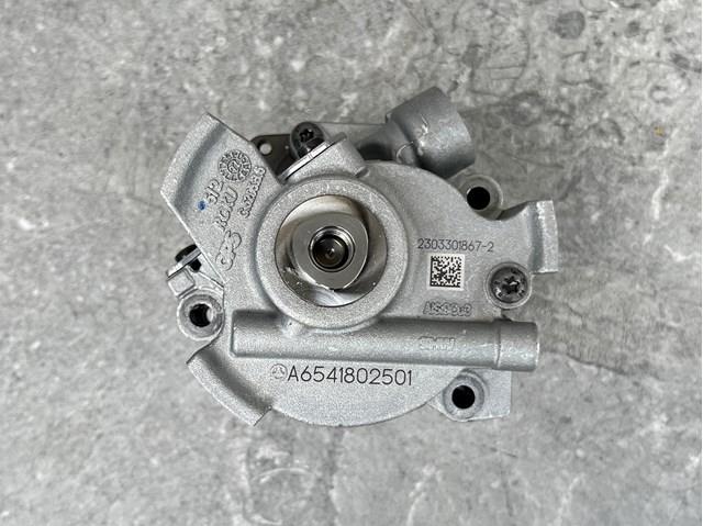 Bomba de óleo Mercedes A6541802501