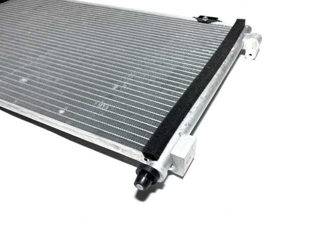 Radiador de aparelho de ar condicionado 1802561180 Geely