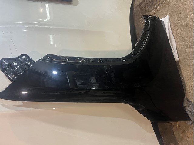 Pára-lama dianteiro direito para Toyota Land Cruiser  J300