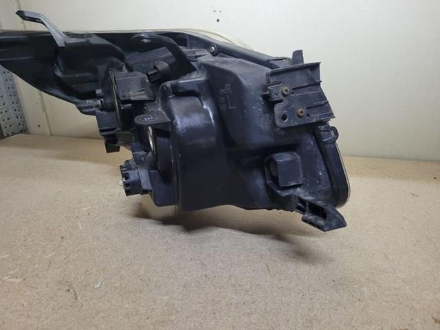 8117060L70 Toyota Luz esquerda