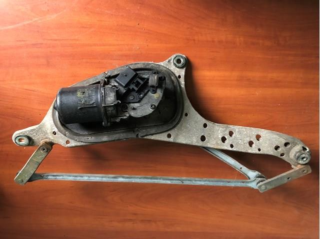 Trapézio de limpador pára-brisas 8200000525 Renault (RVI)