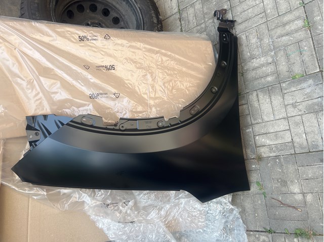 9825774080 Peugeot/Citroen Pára-lama dianteiro direito