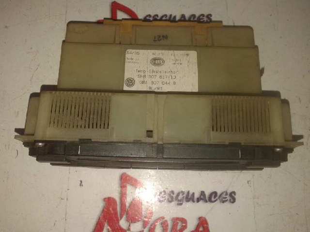 3B1907044D VAG Unidade de controlo dos modos de aquecimento/condicionamento