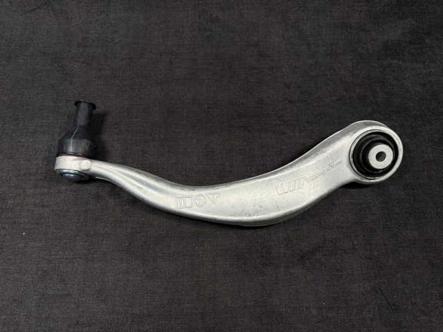 Braço oscilante inferior direito de suspensão dianteira BMW 31108095654 preço, a partir de 101,38 USD