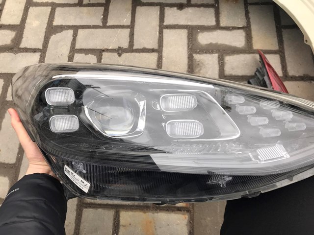 Luz direita Hyundai/Kia 92102F1500 preço, a partir de 588,30 USD
