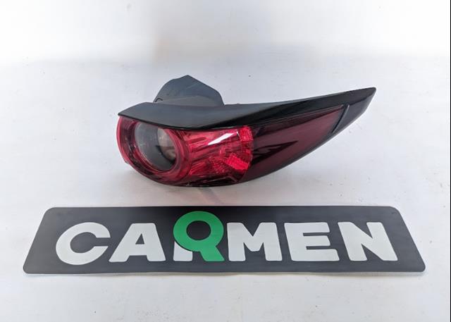 Compre KB8M51150F Mazda Lanterna traseira direita externa