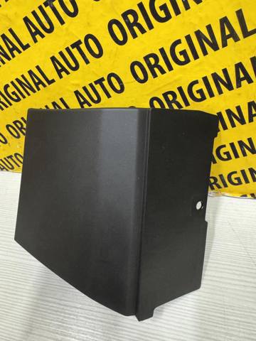 Placa sobreposta do pára-lama dianteiro direito D10E51PJ0C Mazda