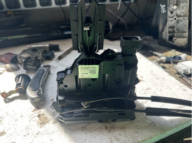Compre 1356367080 Fiat/Alfa/Lancia Fecho da porta traseira esquerda batente