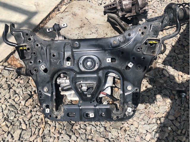 Viga de suspensão dianteira (plataforma veicular) Mercedes A1776207101