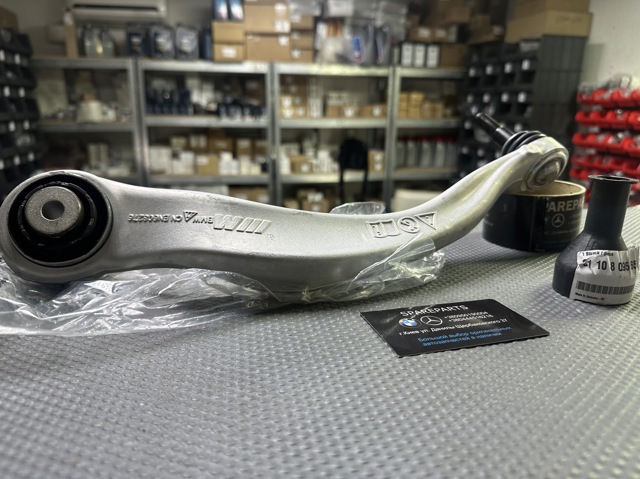 Braço oscilante inferior esquerdo de suspensão dianteira BMW 31108095653 preço, a partir de 124,50 USD