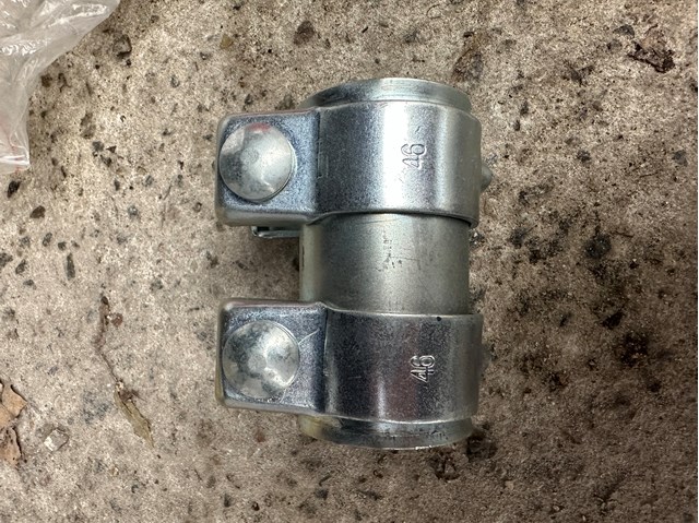 Braçadeira de silenciador dianteira Starline ST114946