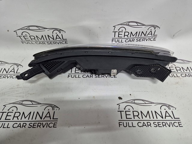 Luzes máximas esquerdas 92207J9500 Hyundai/Kia