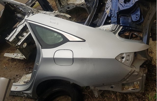 04646TVAA01ZZ Honda Pára-lama traseiro esquerdo