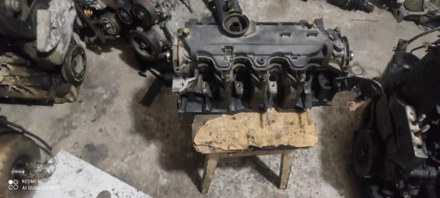 Compre 110421067R Renault (RVI) Cabeça de motor (CBC)