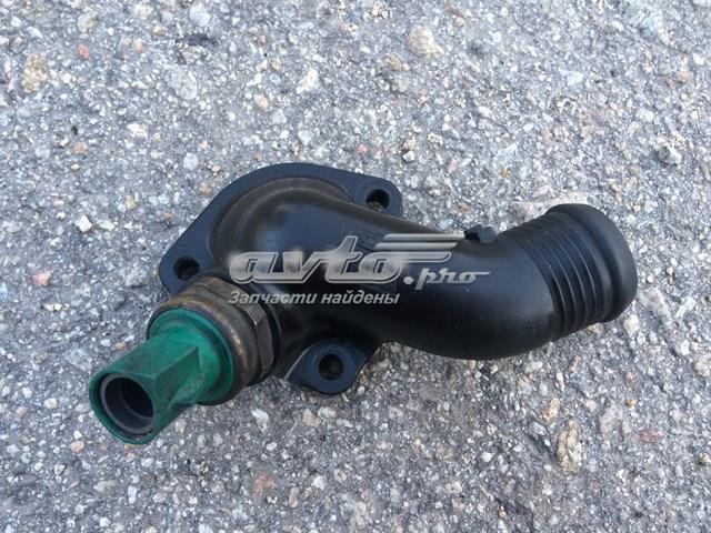 Compre 89FF8594A2A Ford Flange do sistema de esfriamento (união em T)
