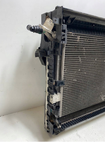 Radiador de esfriamento de motor Land Rover LR092461 preço, a partir de 281,41 USD