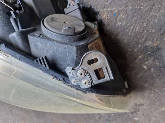 Luz direita Renault (RVI) 260100017R preço, a partir de 188,98 USD