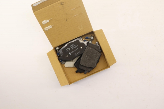D4M606UA0A Nissan/Infiniti Sapatas do freio traseiras de disco