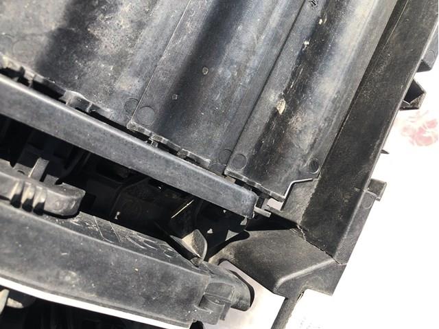 Perciana do radiador de esfriamento A1675000602 Mercedes